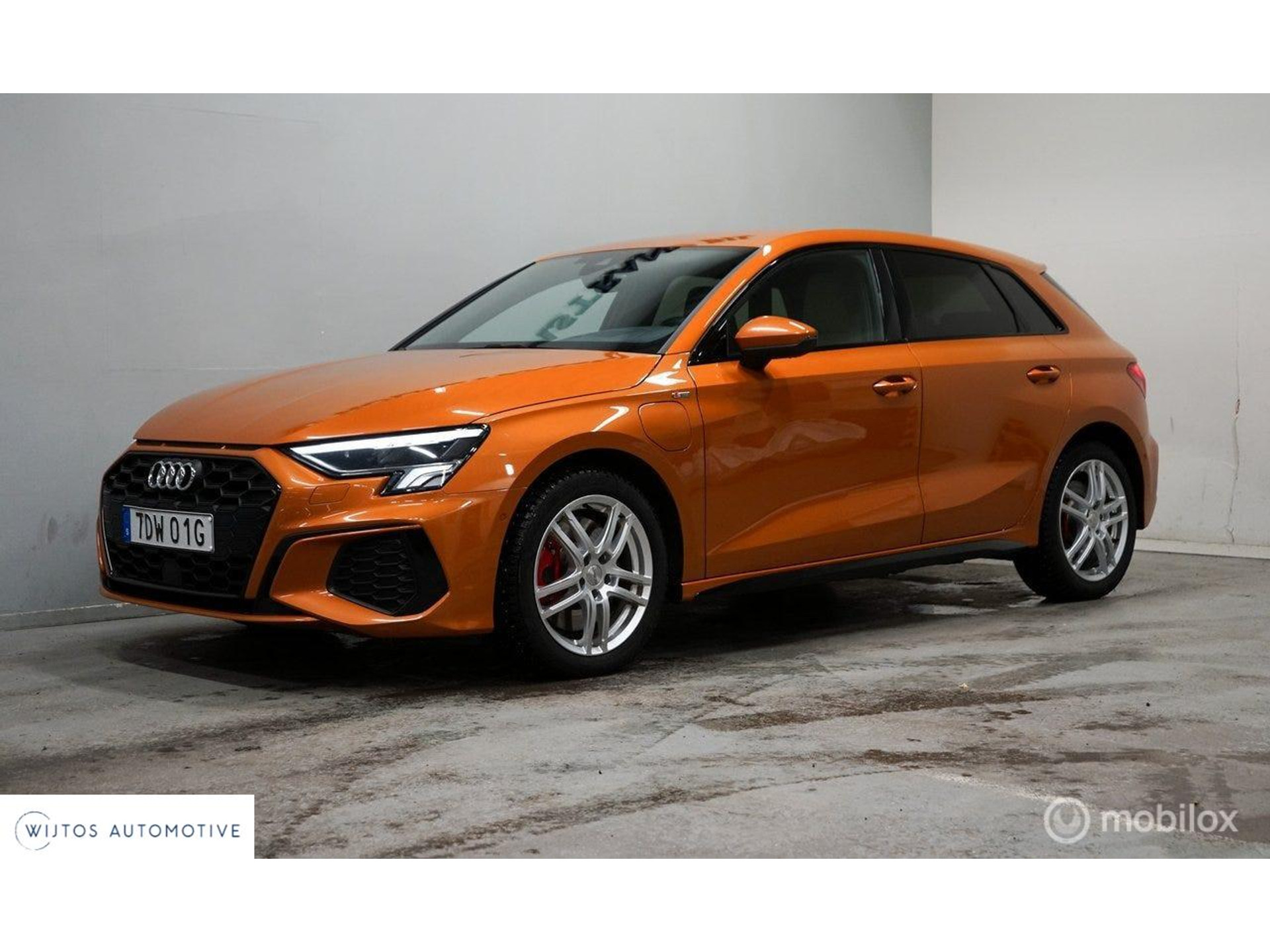 Audi A3 Sportback 45 TFSI e S edition Competition, B&O, HUD 49434950-0.jpg | Wijtos Automotive